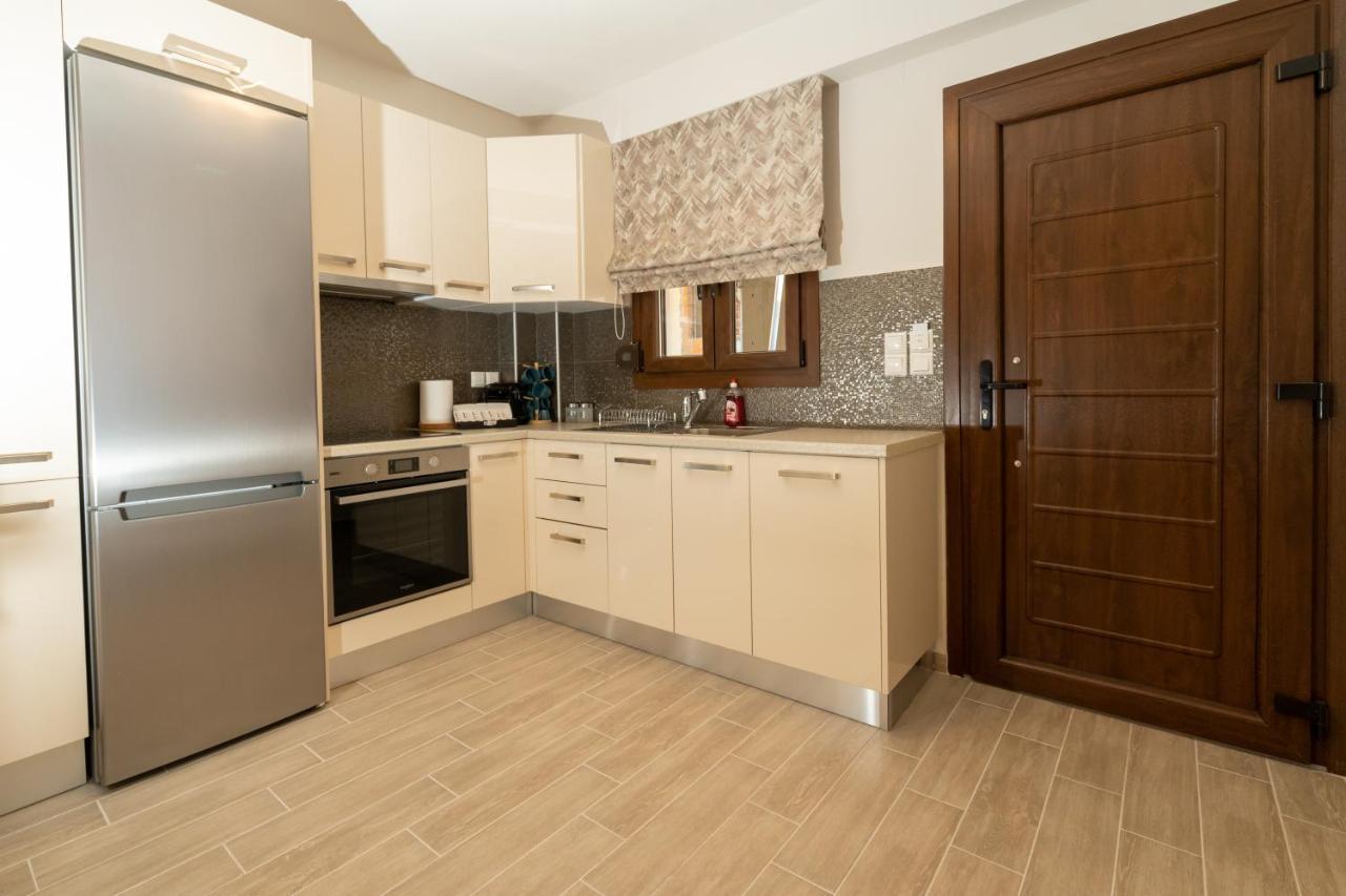 Comfy & Stylish Apt In Ioannina Exterior foto