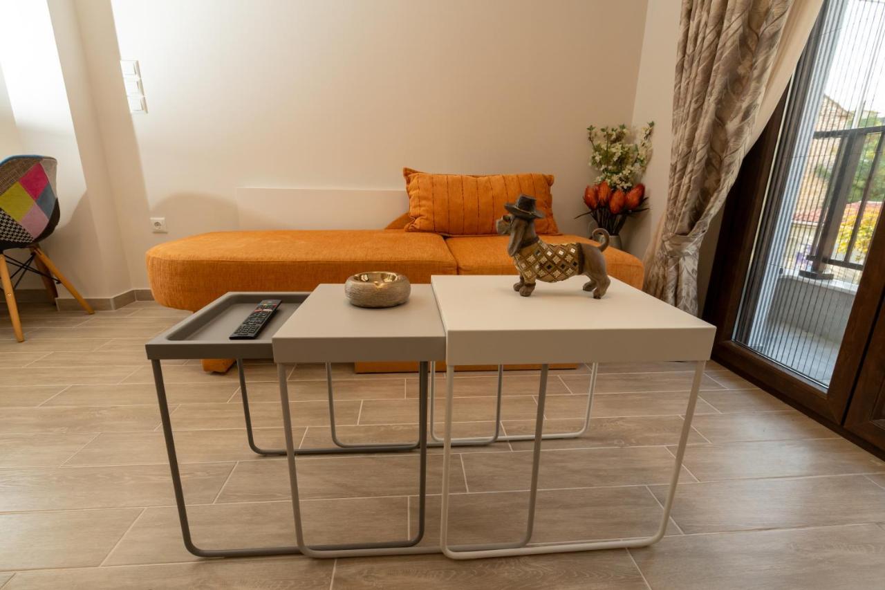 Comfy & Stylish Apt In Ioannina Exterior foto