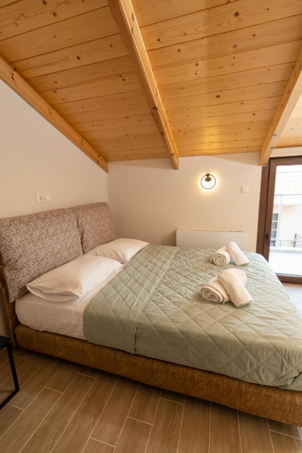 Comfy & Stylish Apt In Ioannina Exterior foto