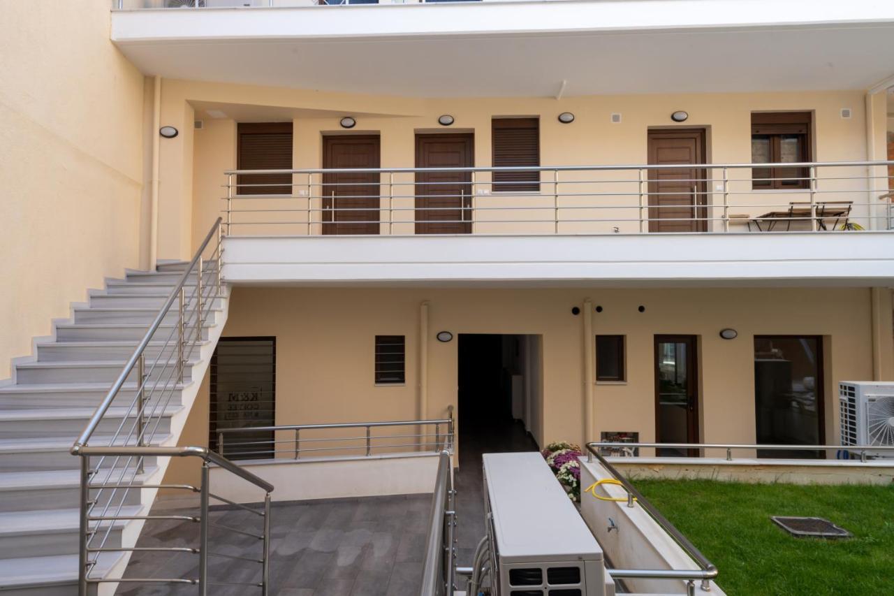 Comfy & Stylish Apt In Ioannina Exterior foto