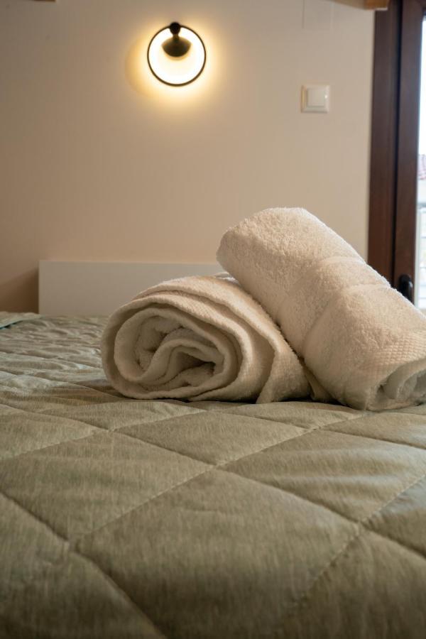 Comfy & Stylish Apt In Ioannina Exterior foto